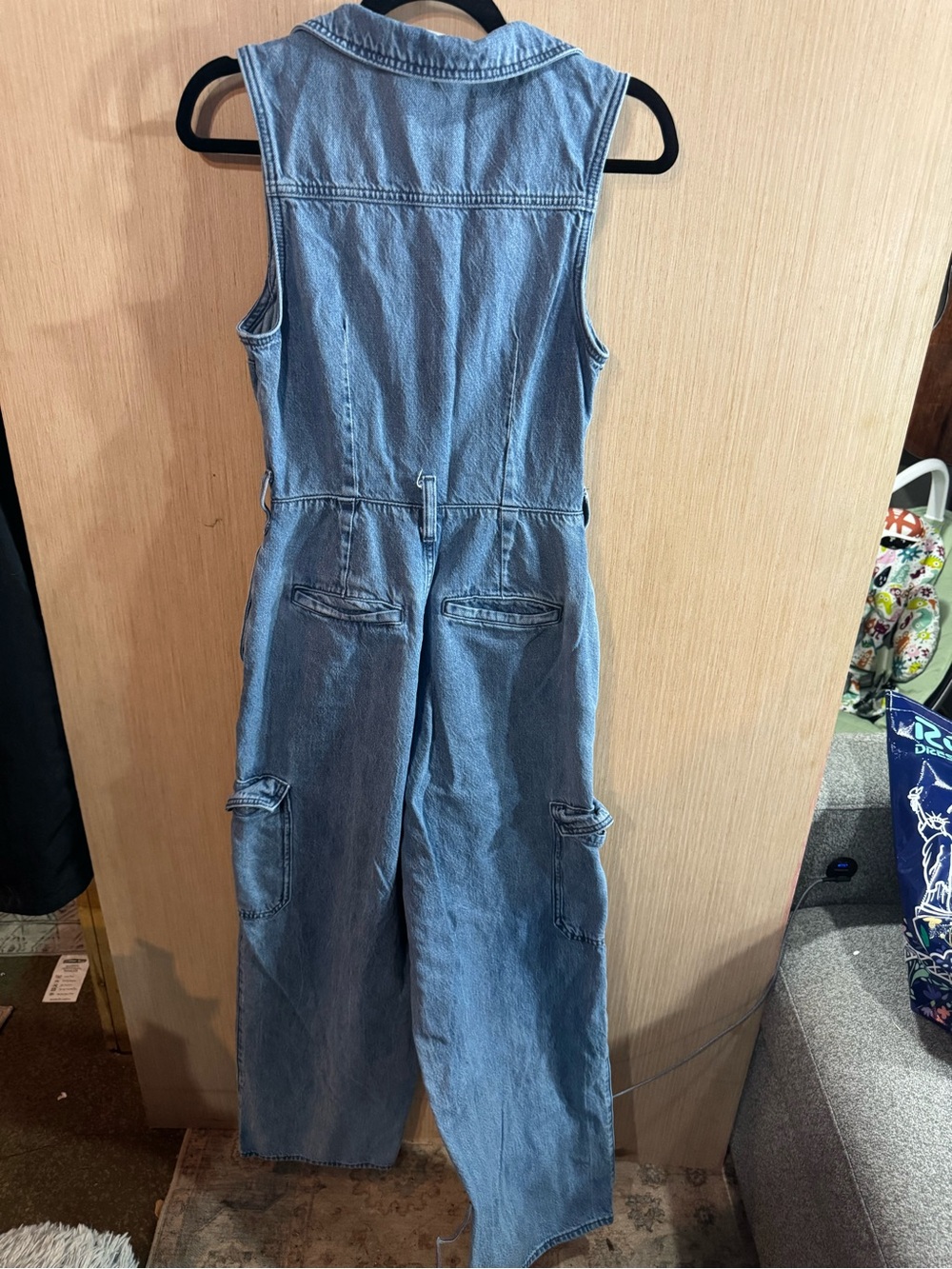 Universal Thread Light Blue Denim Wide Leg Cargo Jumpsuit Size 4 - Picture 4 of 4